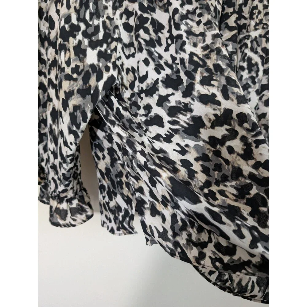 Vince Camuto Top Printed Mock-Neck Cutout Ruffle Sleeve Animal Print Size Large
